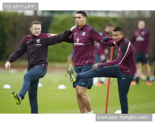 罗贝托与阿尔巴合影留念感慨共度岁月祝福未来一切顺利 罗贝托与阿尔巴合影留念感慨共度岁月祝福未来一切顺利