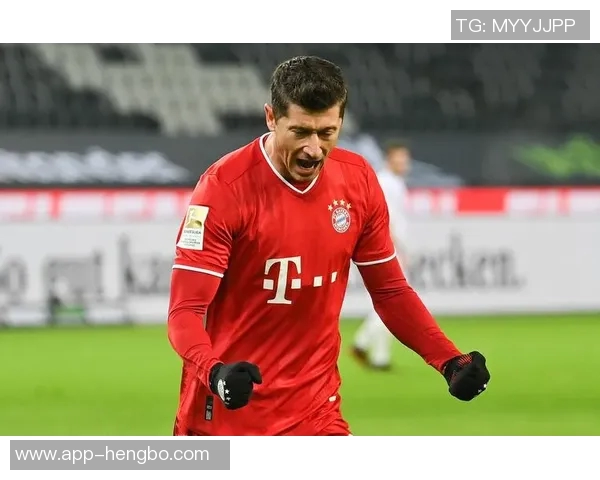 莱万伤情严重预计缺阵三到六周将无缘国家德比大战 莱万伤情严重预计缺阵三到六周将无缘国家德比大战