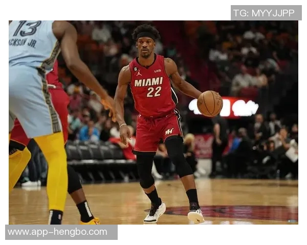 巴特勒上半场状态火热6投5中砍下16分助球队领先表现抢眼 巴特勒上半场状态火热6投5中砍下16分助球队领先表现抢眼