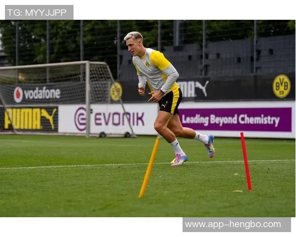 施洛特贝克续约合同已送达但希望先评估多特本赛季表现 施洛特贝克续约合同已送达但希望先评估多特本赛季表现