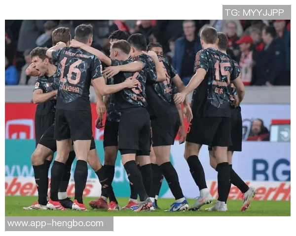 德甲争冠形势明朗拜仁15轮保持不败领先优势扩大至9分